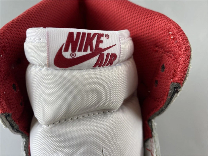 AIR Jordan 1 Retro Metallic Red (2017) 555088-103