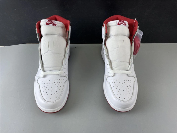 AIR Jordan 1 Retro Metallic Red (2017) 555088-103
