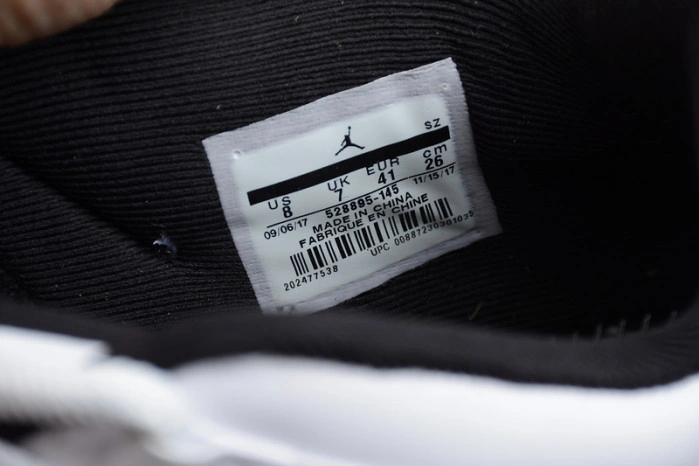 AIR Jordan 11 Retro Low 'Emerald'  528895-145