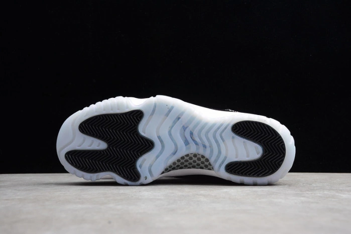 AIR Jordan 11 Retro Low 'Emerald'  528895-145