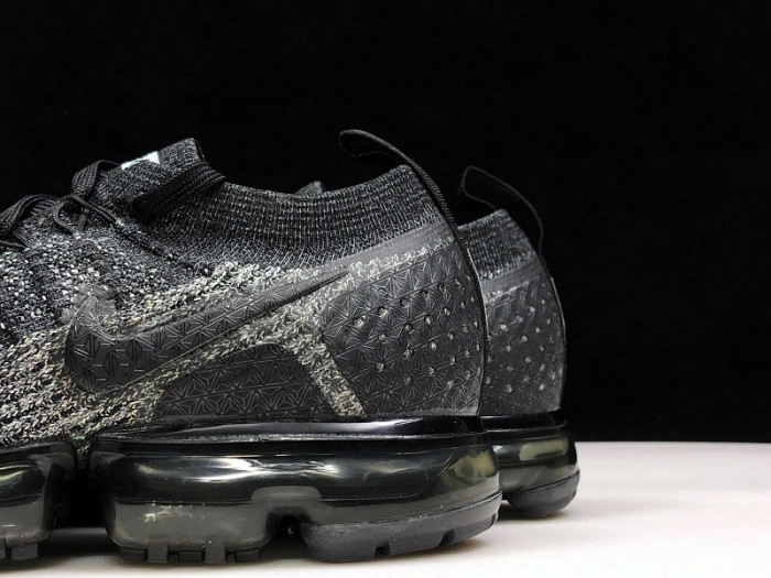 AIR VAPORMAX 2 BLACK DARK GREY 942842-012