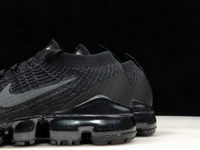 AIR VAPORMAX FLYKNIT 3.0 TRIPLE BLACK AJ6900-004