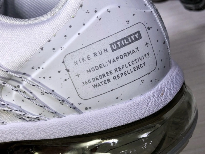 AIR VAPORMAX RUN UTILITY WHITE REFLECT SILVER (W) AQ8811-100