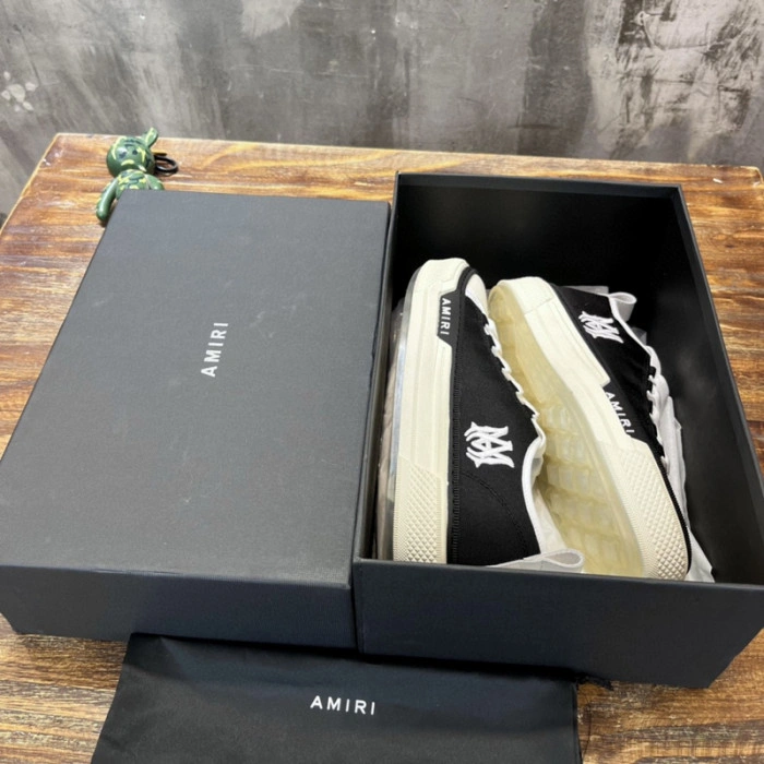 AMIRI STARS SNEAKERS