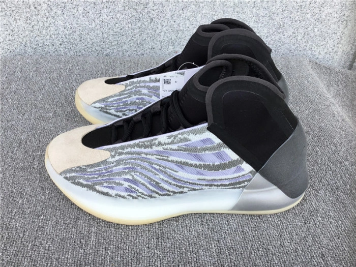 Adidas  YZY QNTM (Lifestyle Model) Q46473