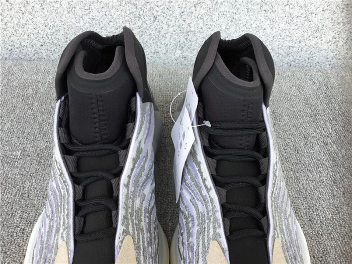 Adidas  YZY QNTM (Lifestyle Model) Q46473