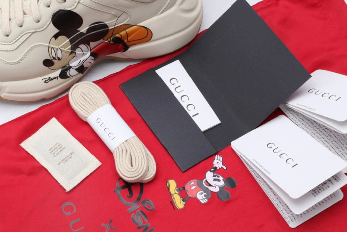 Adidas  YZY QNTM (Lifestyle Model) Q46473