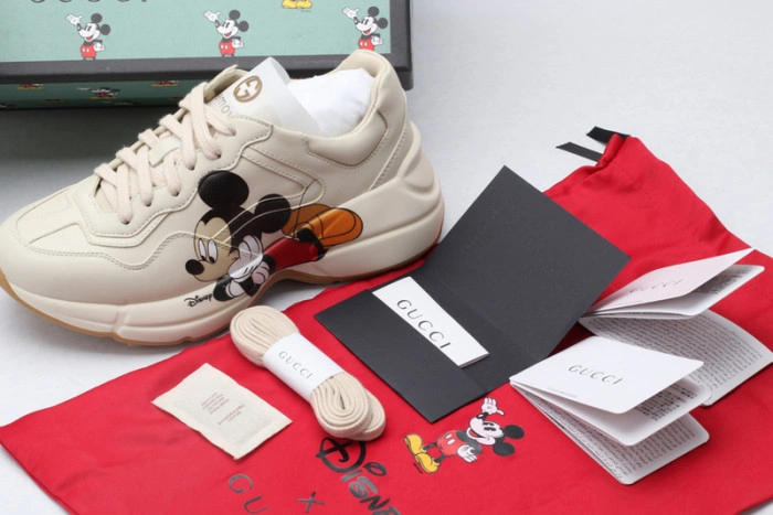 Adidas  YZY QNTM (Lifestyle Model) Q46473