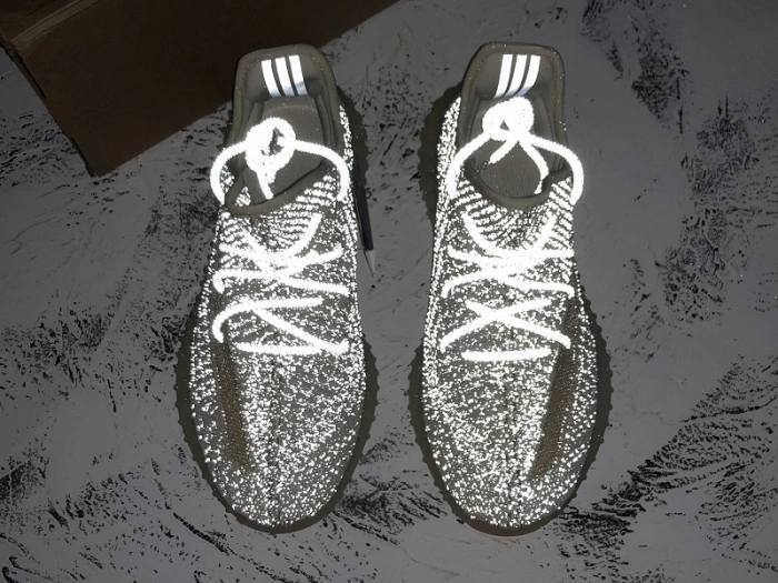 Adidas  Yeezy Boost 350 V2 "lundmark Reflective" FV3254
