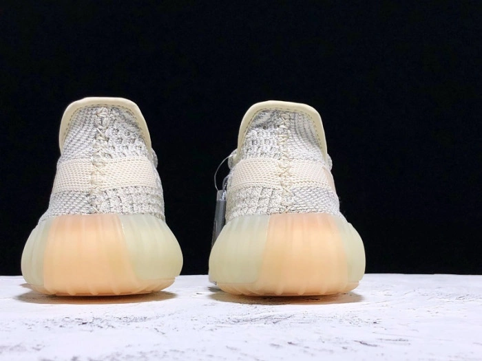 Adidas  Yeezy Boost 350 V2 "lundmark Reflective" FV3254