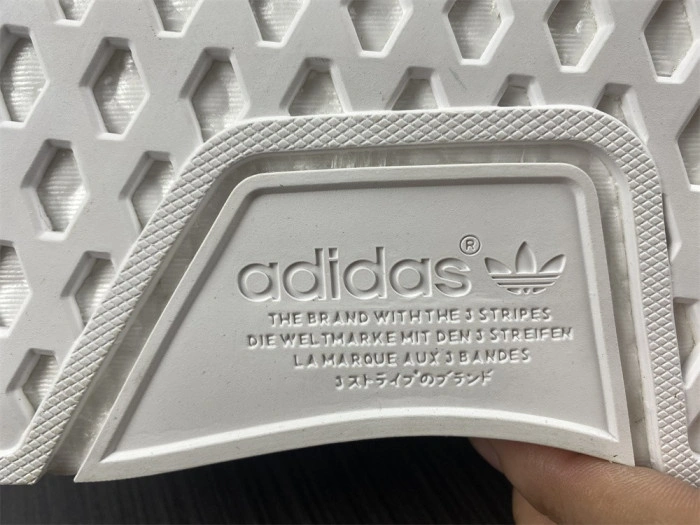 Adidas Pharrell x NMD R1 Pharrell HU Green BB0620