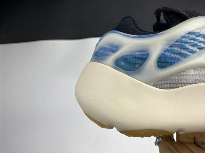Adidas Yeezy 700 V3 GY0260