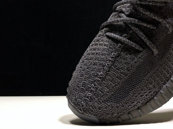 Adidas Yeezy Boost 350 V2 'Black Reflective'  FU9007