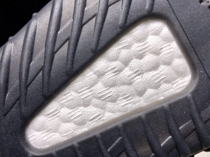 Adidas Yeezy Boost 350 V2 'Black Reflective'  FU9007
