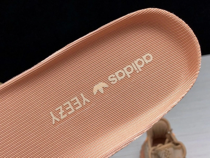 Adidas Yeezy Boost 350 V2 Clay  EG7490