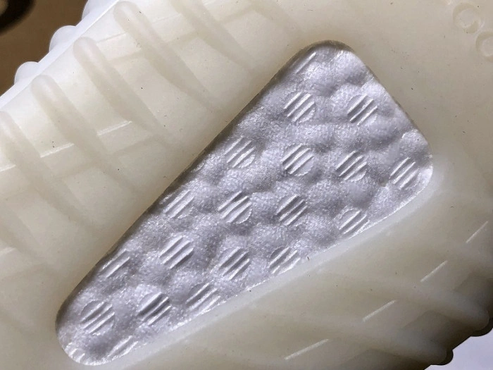 Adidas Yeezy Boost 350 V2 Cream Triple White  CP9366