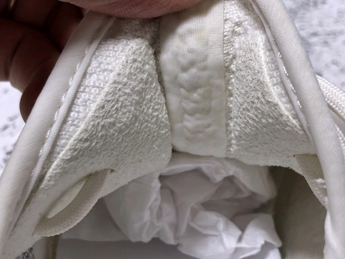 Adidas Yeezy Boost 350 V2 Cream Triple White  CP9366
