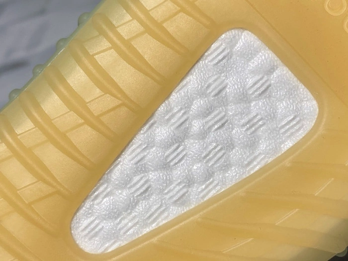 Adidas Yeezy Boost 350 V2 Desert Sage  FX9035