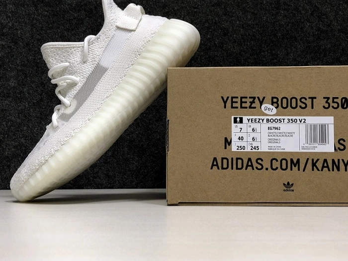 Adidas Yeezy Boost 350 V2 EG7962