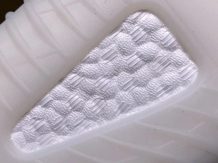 Adidas Yeezy Boost 350 V2 EG7962