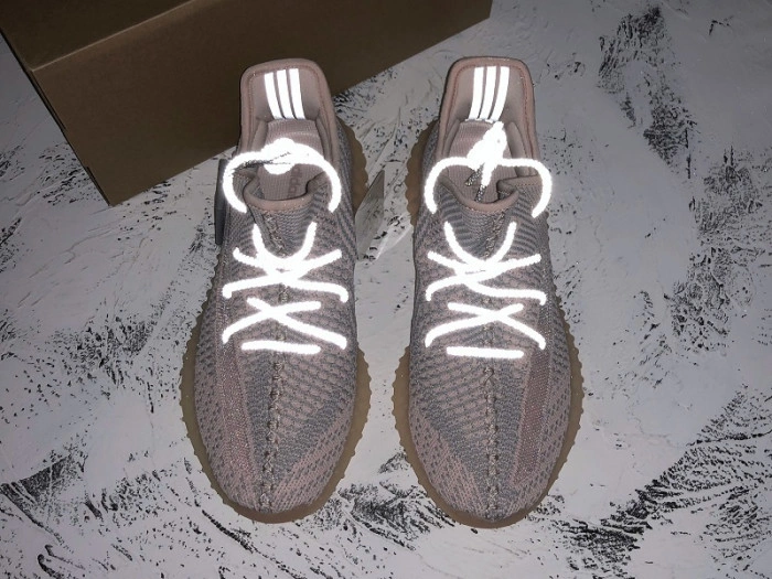 Adidas Yeezy Boost 350 V2 Synth (Non-Reflective)  FV5578