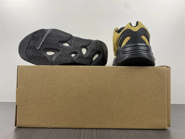Adidas Yeezy Boost 700 MNVN Honey Flux GZ0717