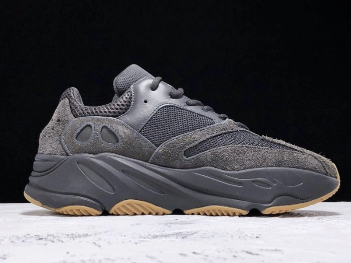 Adidas Yeezy Boost 700 Utility Black  FV5304