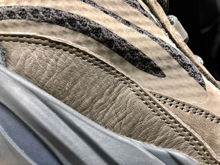 Adidas Yeezy Boost 700 V2 Geode EG6860