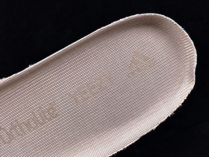 Adidas Yeezy Boost 700 V2 Geode EG6860