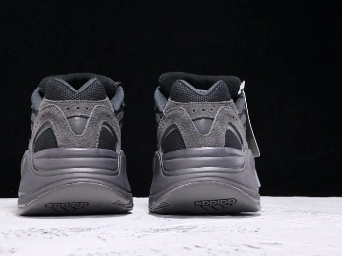Adidas Yeezy Boost 700 V2 Vanta  FU6684