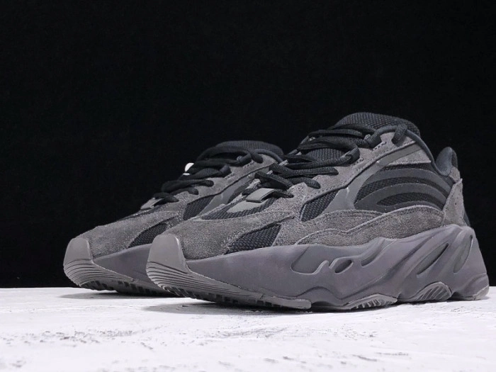 Adidas Yeezy Boost 700 V2 Vanta  FU6684