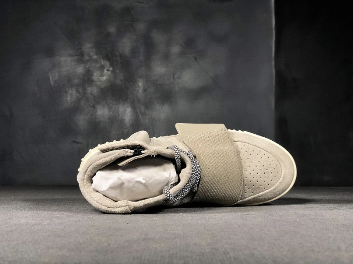 Adidas Yeezy Boost 750 OG Light Brown  B35309