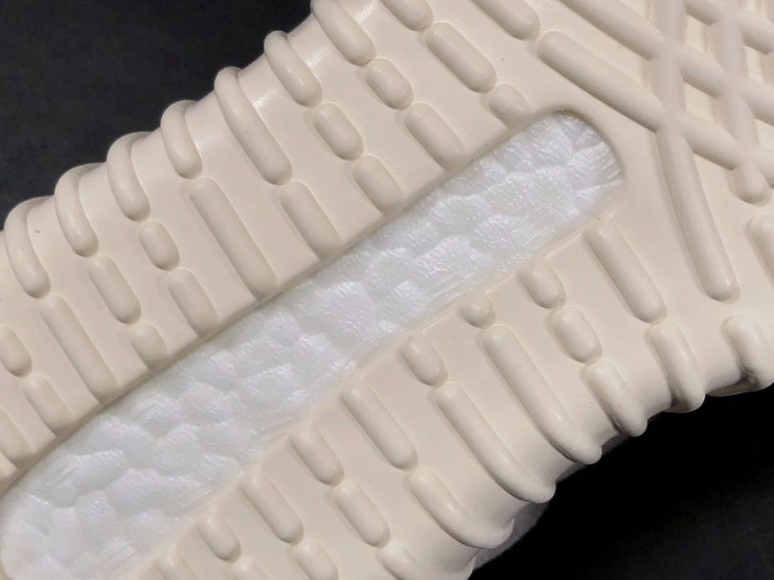 Adidas Yeezy Boost 750 OG Light Brown  B35309