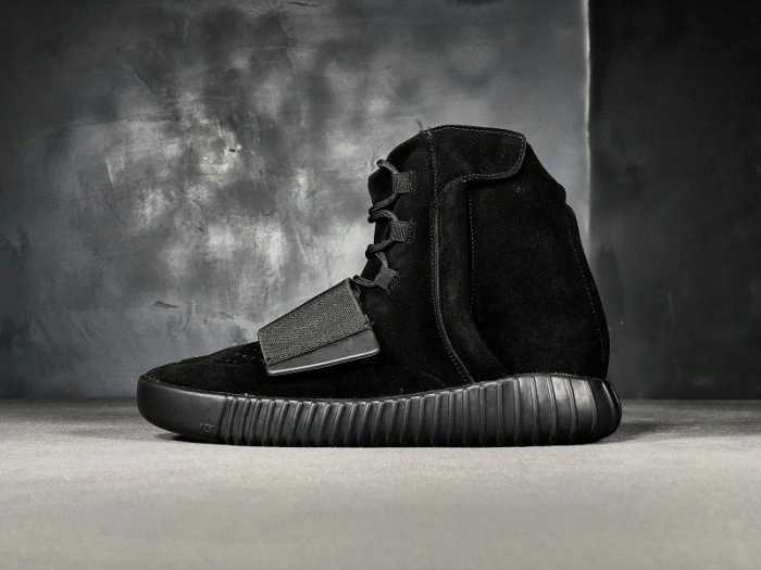Adidas Yeezy Boost 750 Triple Black  BB1839