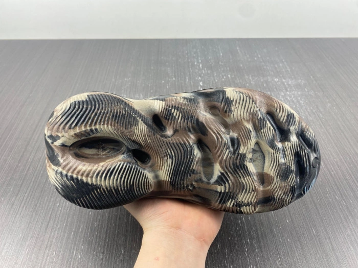 Adidas Yeezy Foam RNNR MX Brown Blue ID4126