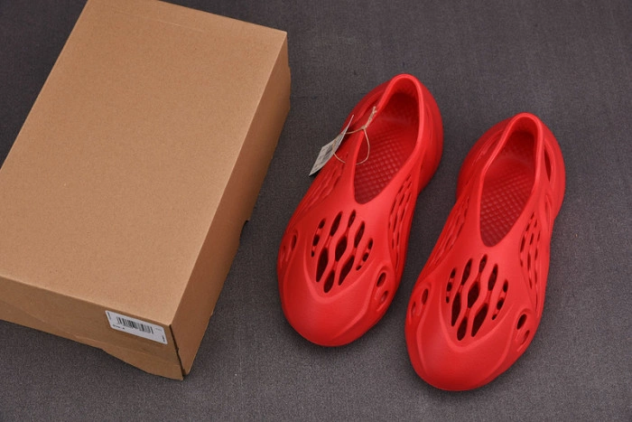 Adidas Yeezy Foam Runner Red CW3355