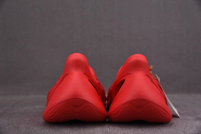 Adidas Yeezy Foam Runner Red CW3355