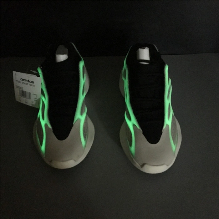 Adidas Yeezy Foam Runner Yeezy Boost 700 V3 ”EF9897