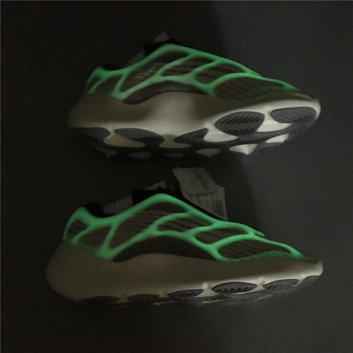 Adidas Yeezy Foam Runner Yeezy Boost 700 V3 ”EF9897