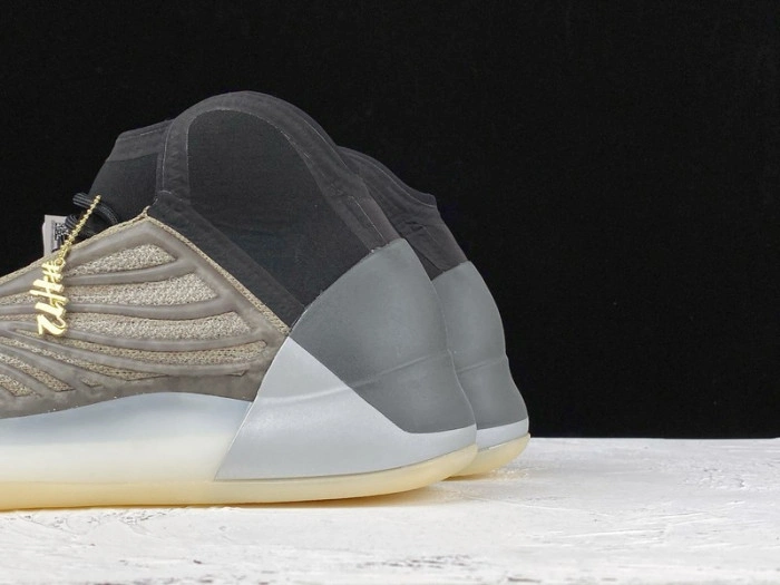 Adidas Yeezy QNTM Barium  H68771