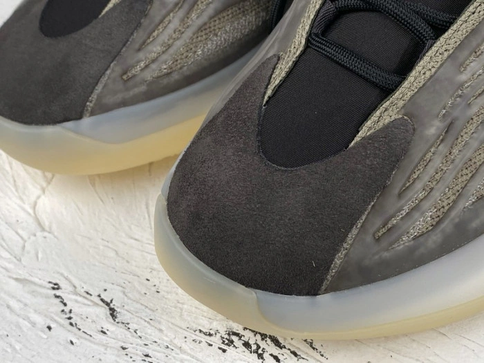 Adidas Yeezy QNTM Barium  H68771