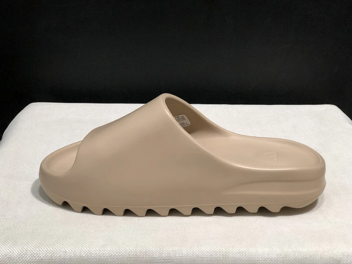 Adidas Yeezy Slide Pure (First Release)  GZ5554