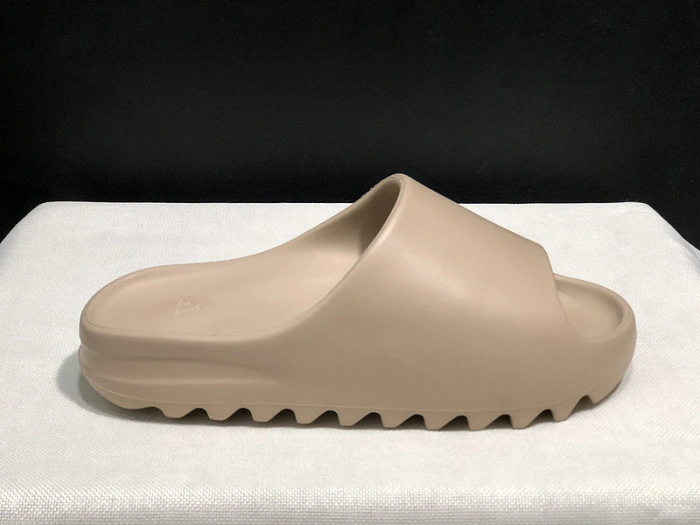 Adidas Yeezy Slide Pure (First Release)  GZ5554