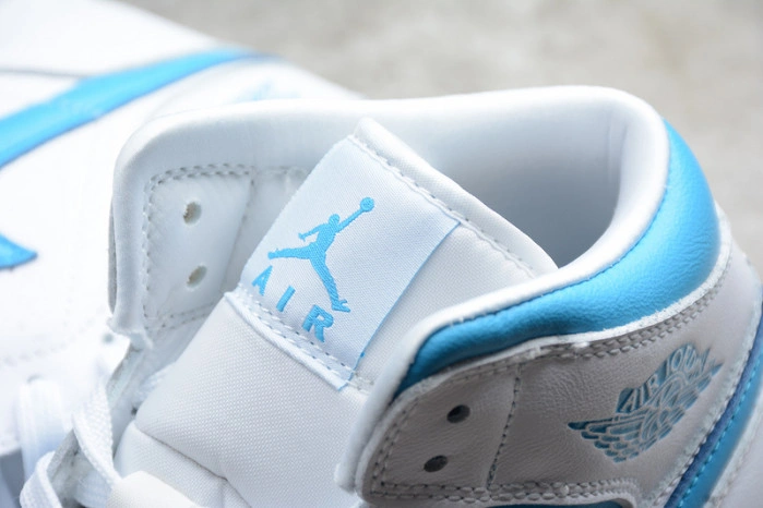 Air  Jordan 1 Mid UNC (W)  BQ6472-114
