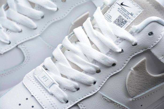 Air Force 1 LX Vandalised White (W) 898889-103