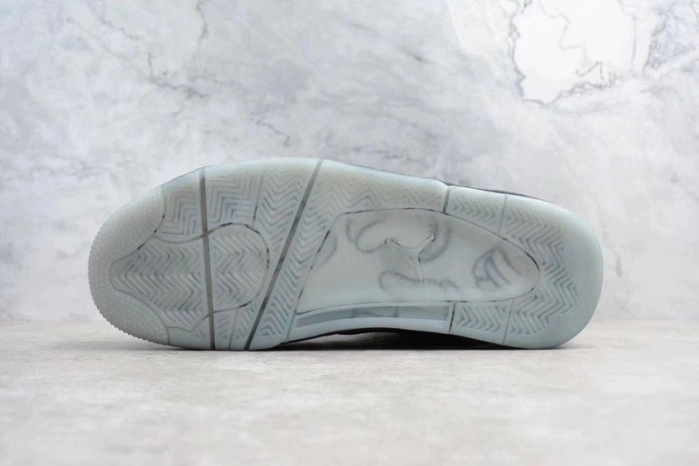 Air JORDAN 4 Retro KAWS 'KAWS'  930155-001