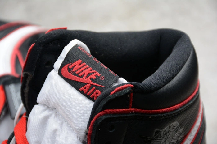 Air Jordan 1 Bloodline 555088-062