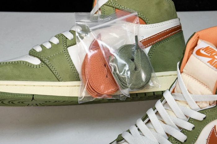 Air Jordan 1 High OG  “Celadon”  FB9934-300