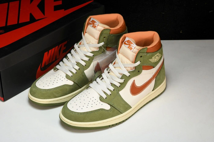 Air Jordan 1 High OG  “Celadon”  FB9934-300