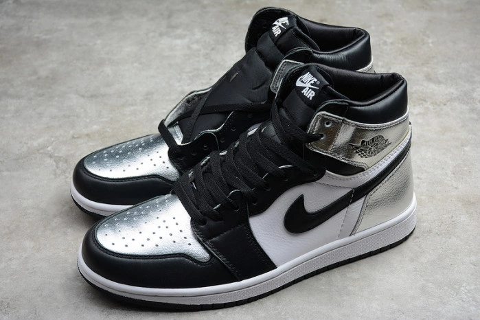 Air Jordan 1 High OG WMNS “Silver Toe” CD0461-001